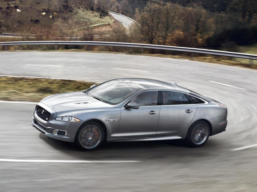  Jaguar XJR 2013 года  (фото 2 из 16)